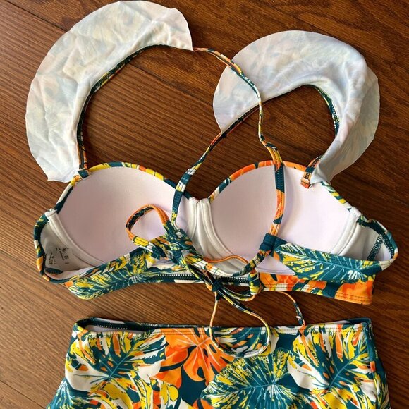 NWT Floral Bikini Two Piece Ruffle Sleeve High Waist Tummy Control Size Small - Picture 9 of 12